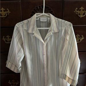 Liz Claiborne - woman’s PM 100% cotton blouse.